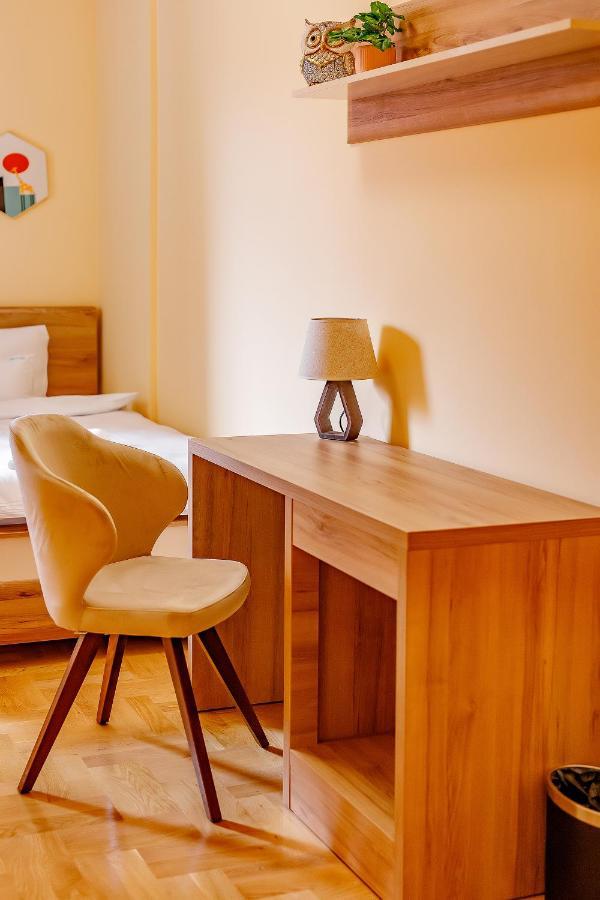 Hotel Airstar Surčin Zewnętrze zdjęcie